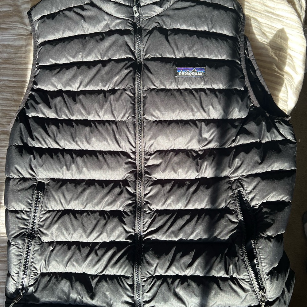 Patagonia Black Puffer Vest